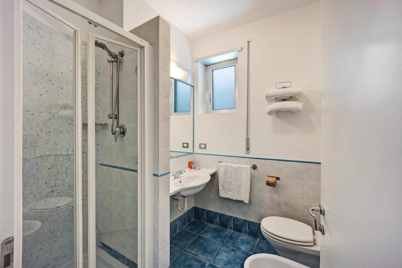 Modus Vivendi 315 Aparthotel Sanremo Luaran gambar